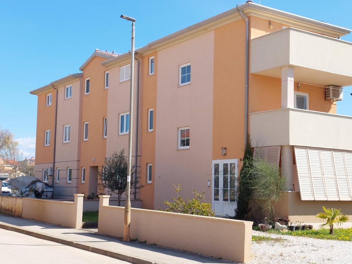 Apartment Julia Funtana Exteriér fotografie